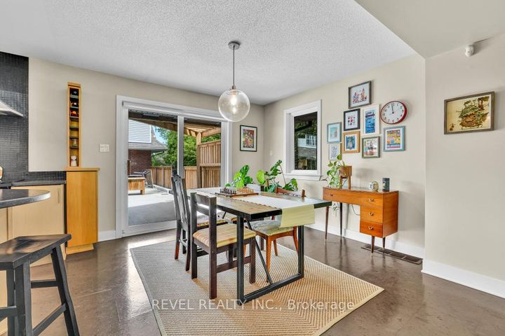 Photo 12 at 144 Monterey Drive, Nepean (Leslie Park), Ottawa