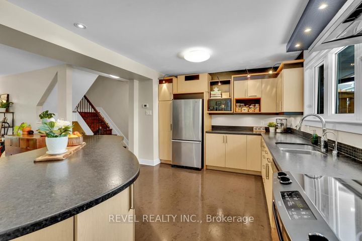 Photo 14 at 144 Monterey Drive, Nepean (Leslie Park), Ottawa