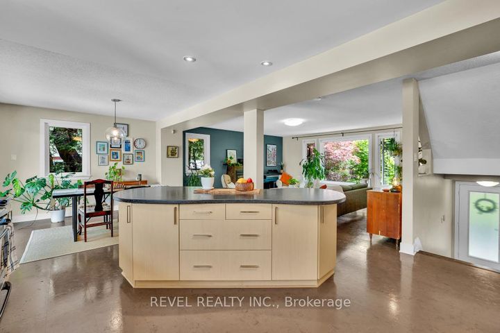 Photo 15 at 144 Monterey Drive, Nepean (Leslie Park), Ottawa