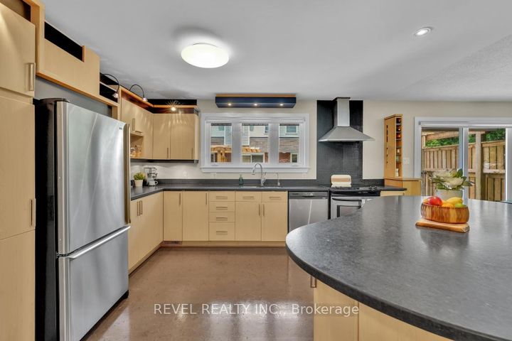 Photo 17 at 144 Monterey Drive, Nepean (Leslie Park), Ottawa