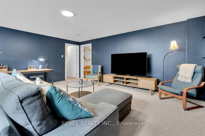 Photo 32 at 144 Monterey Drive, Nepean (Leslie Park), Ottawa