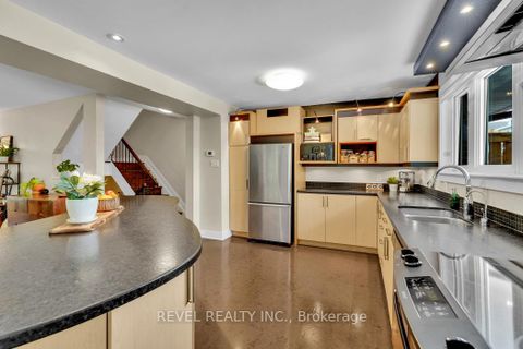 Photo 14 at 144 Monterey Drive, Nepean (Leslie Park), Ottawa