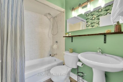 Photo 23 at 144 Monterey Drive, Nepean (Leslie Park), Ottawa