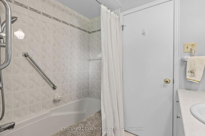Photo 25 at 3 Auburn Street, Nepean (Lynwood Village), Ottawa
