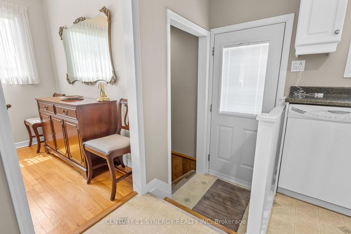 Photo 26 at 3 Auburn Street, Nepean (Lynwood Village), Ottawa