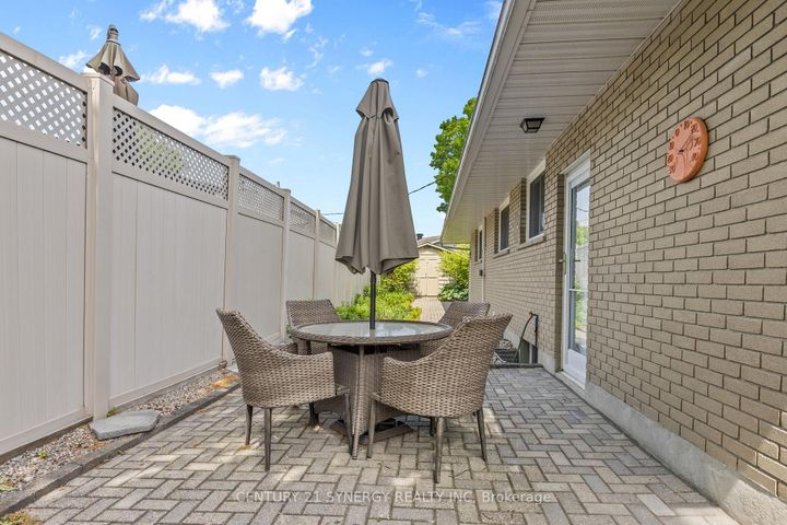 Photo 35 at 3 Auburn Street, Nepean (Lynwood Village), Ottawa