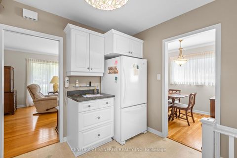 Photo 16 at 3 Auburn Street, Nepean (Lynwood Village), Ottawa