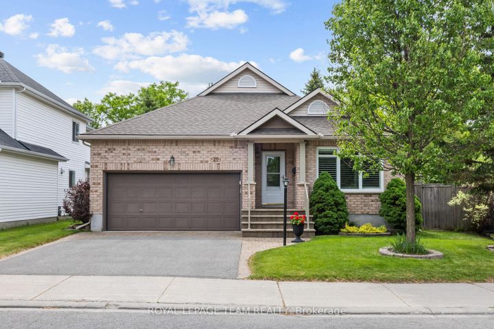 Photo 1 at 26 Escade Drive, Nepean (Barrhaven East), Ottawa
