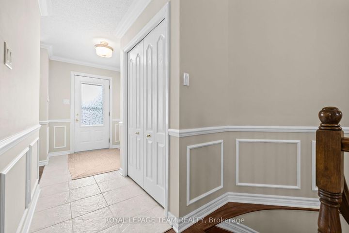 Photo 3 at 26 Escade Drive, Nepean (Barrhaven East), Ottawa