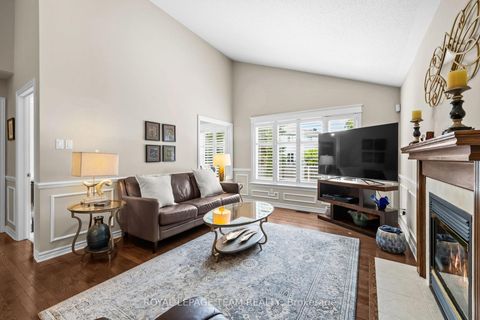 Photo 11 at 26 Escade Drive, Nepean (Barrhaven East), Ottawa