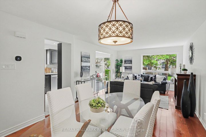 Photo 8 at 27 Sandcliffe Terrace, Nepean (Centrepointe), Ottawa
