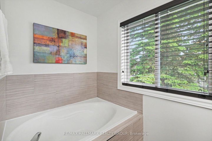 Photo 21 at 27 Sandcliffe Terrace, Nepean (Centrepointe), Ottawa
