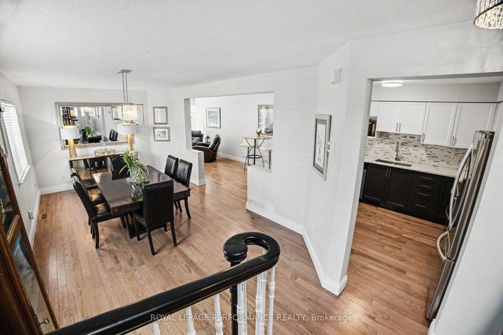 Photo 2 at 122 Rustwood Private, Nepean (Stonebridge), Ottawa