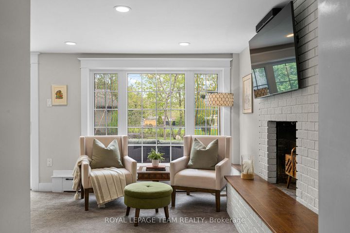 Photo 5 at 2 Lockview Road, Nepean (Manotick Village & Manotick Estates), Ottawa