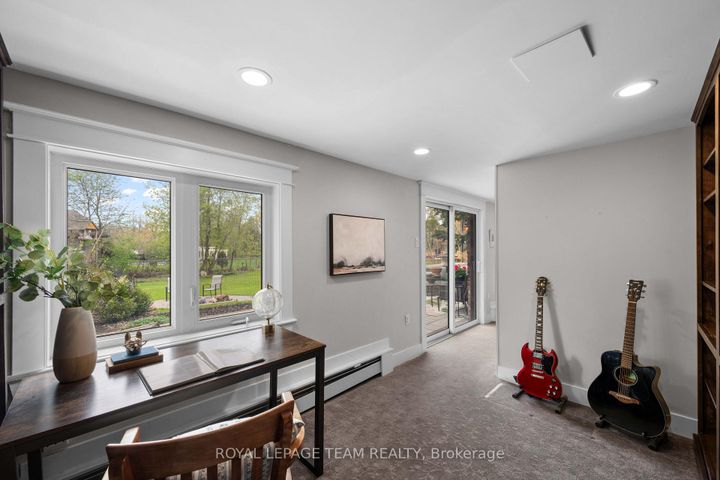 Photo 11 at 2 Lockview Road, Nepean (Manotick Village & Manotick Estates), Ottawa