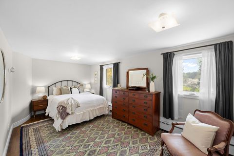 Photo 35 at 2 Lockview Road, Nepean (Manotick Village & Manotick Estates), Ottawa