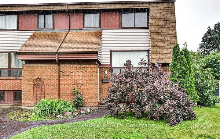 Photo 0 at D - 11D Woodvale Green W, Nepean (Craig Henry/Woodvale), Ottawa