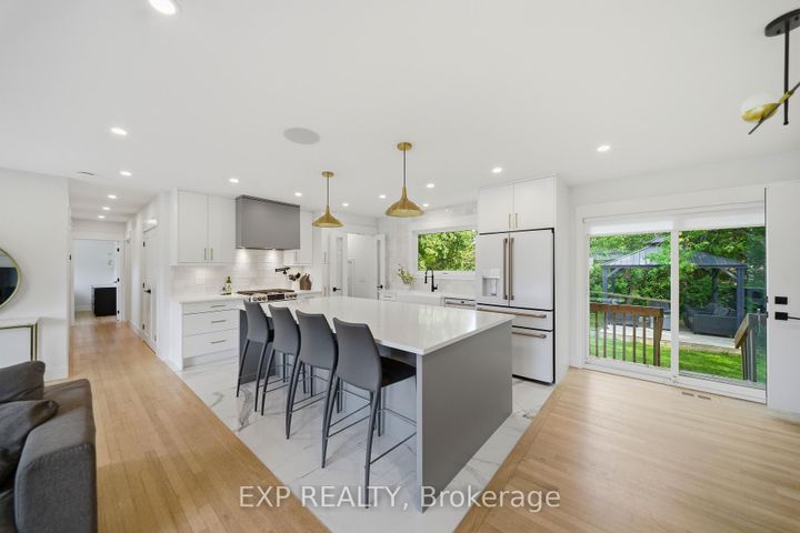Photo 2 at 78 Chippewa Avenue, Nepean (Meadowlands/St. Claire Gardens), Ottawa