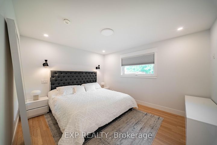 Photo 10 at 78 Chippewa Avenue, Nepean (Meadowlands/St. Claire Gardens), Ottawa