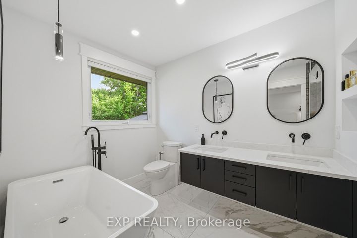 Photo 13 at 78 Chippewa Avenue, Nepean (Meadowlands/St. Claire Gardens), Ottawa