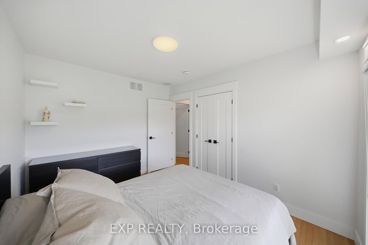Photo 16 at 78 Chippewa Avenue, Nepean (Meadowlands/St. Claire Gardens), Ottawa
