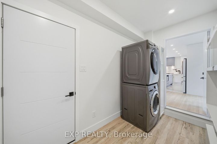 Photo 20 at 78 Chippewa Avenue, Nepean (Meadowlands/St. Claire Gardens), Ottawa