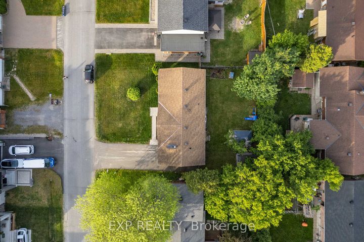 Photo 32 at 78 Chippewa Avenue, Nepean (Meadowlands/St. Claire Gardens), Ottawa
