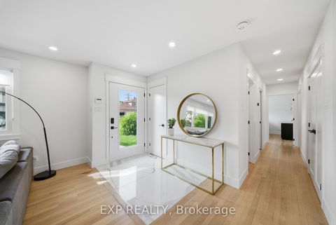 Photo 1 at 78 Chippewa Avenue, Nepean (Meadowlands/St. Claire Gardens), Ottawa