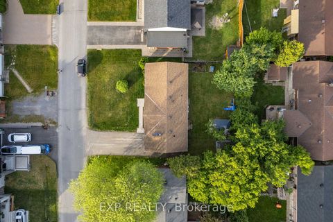 Photo 32 at 78 Chippewa Avenue, Nepean (Meadowlands/St. Claire Gardens), Ottawa