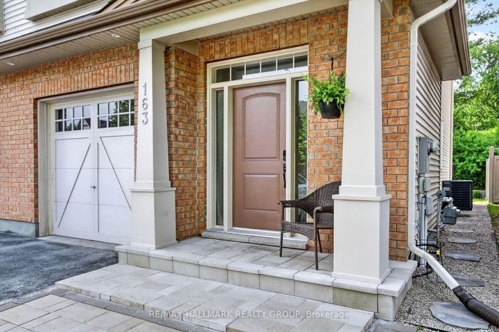 Photo 2 at 163 Highbury Park Drive, Nepean (Longfields), Ottawa