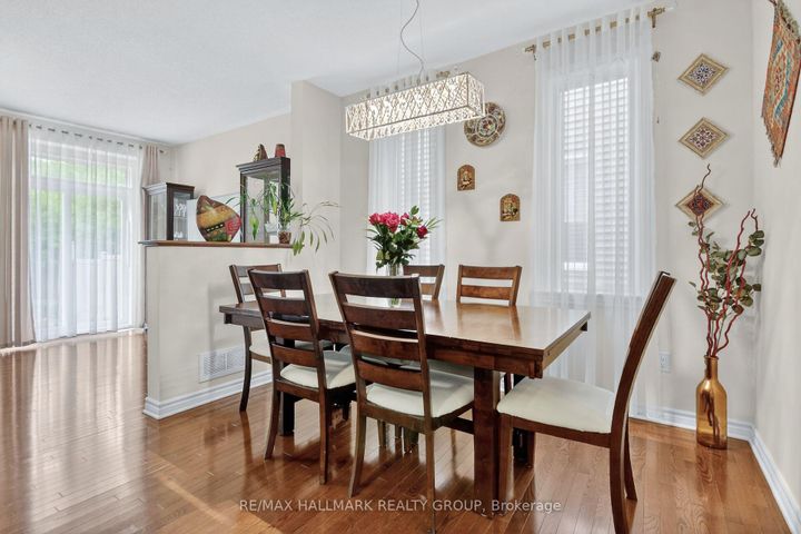 Photo 8 at 163 Highbury Park Drive, Nepean (Longfields), Ottawa