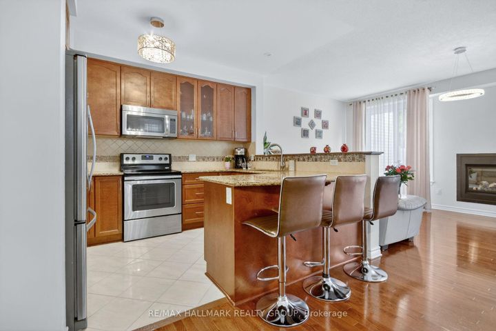 Photo 10 at 163 Highbury Park Drive, Nepean (Longfields), Ottawa