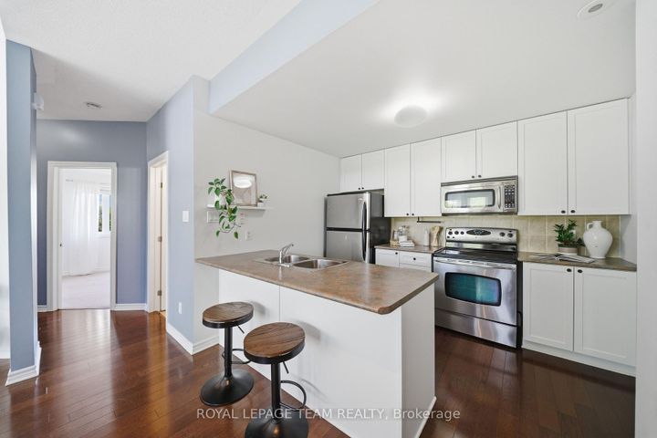 Photo 6 at 9 - 165 Waterbridge Drive, Nepean (Barrhaven East), Ottawa