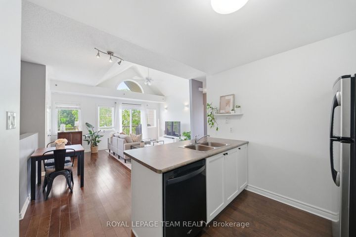 Photo 9 at 9 - 165 Waterbridge Drive, Nepean (Barrhaven East), Ottawa