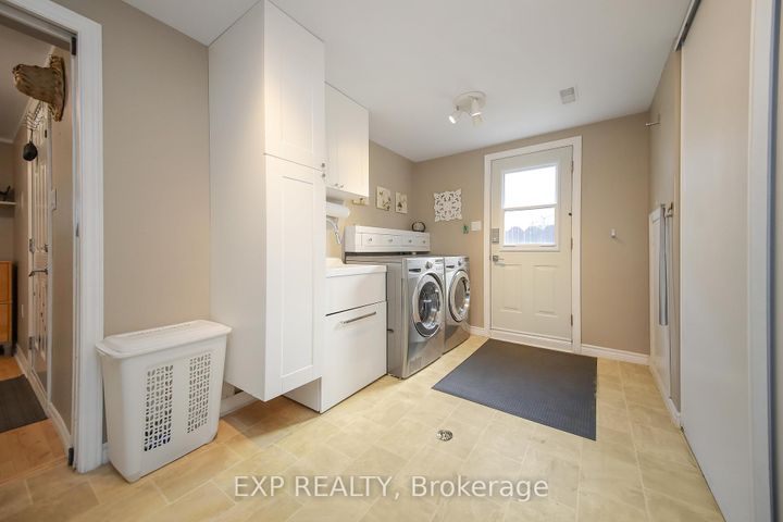 Photo 1 at 18 Winlock Crescent, Nepean (Craig Henry/Woodvale), Ottawa