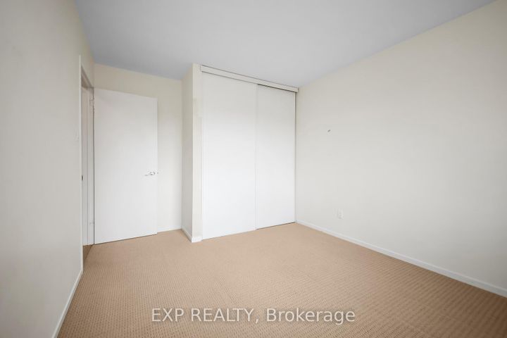 Photo 17 at 18 Winlock Crescent, Nepean (Craig Henry/Woodvale), Ottawa