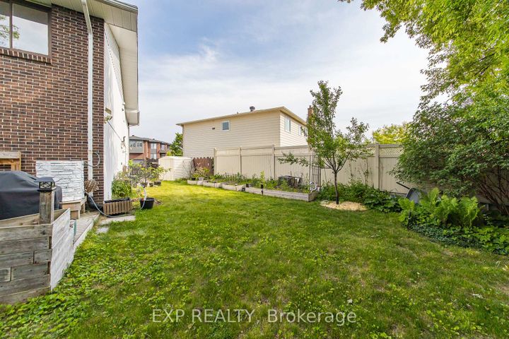 Photo 22 at 18 Winlock Crescent, Nepean (Craig Henry/Woodvale), Ottawa