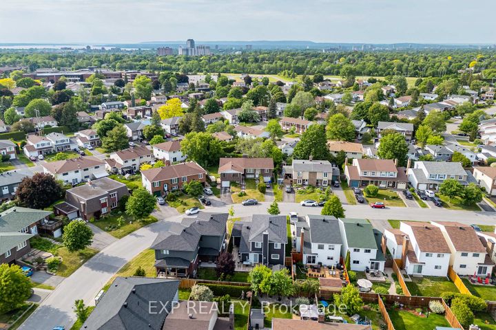 Photo 31 at 18 Winlock Crescent, Nepean (Craig Henry/Woodvale), Ottawa