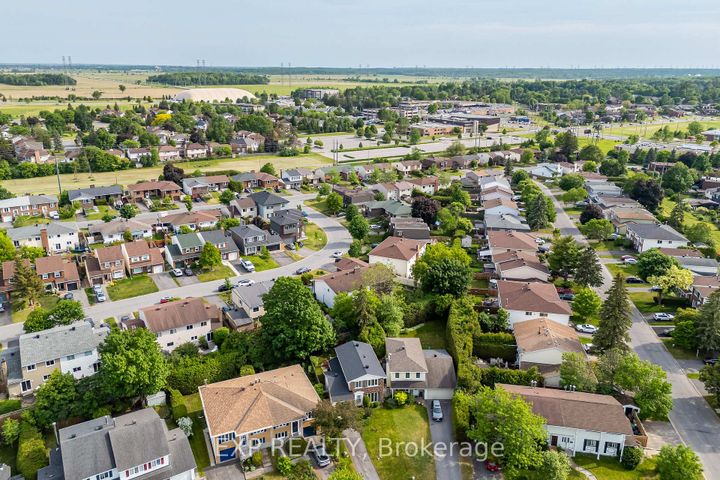 Photo 32 at 18 Winlock Crescent, Nepean (Craig Henry/Woodvale), Ottawa