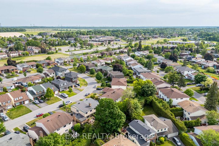 Photo 33 at 18 Winlock Crescent, Nepean (Craig Henry/Woodvale), Ottawa