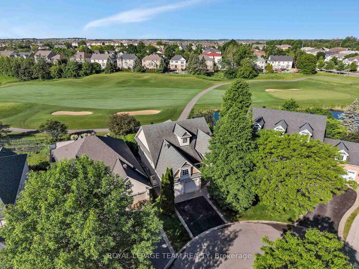 Photo 1 at 32 Silverthorn Court, Nepean (Stonebridge), Ottawa