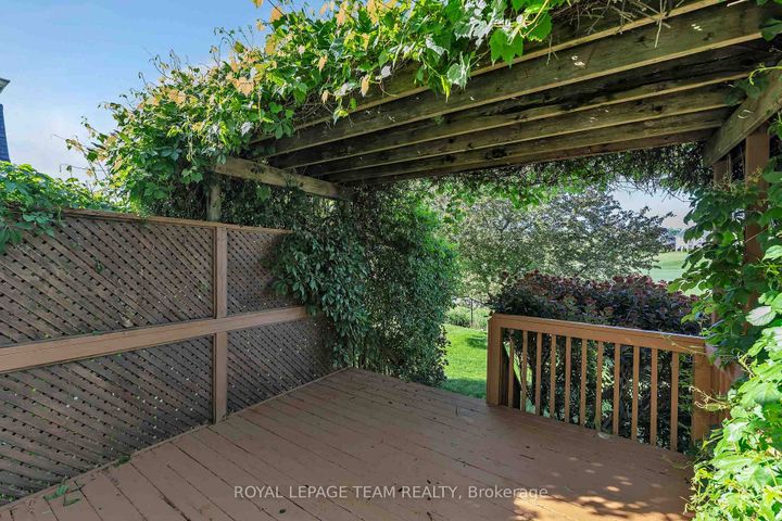 Photo 42 at 32 Silverthorn Court, Nepean (Stonebridge), Ottawa