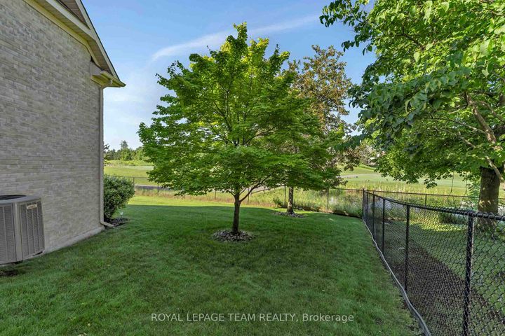 Photo 46 at 32 Silverthorn Court, Nepean (Stonebridge), Ottawa