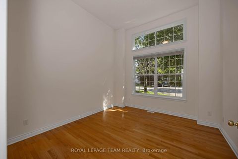 Photo 25 at 32 Silverthorn Court, Nepean (Stonebridge), Ottawa