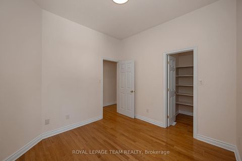 Photo 31 at 32 Silverthorn Court, Nepean (Stonebridge), Ottawa
