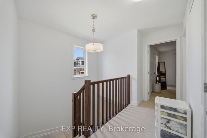 Photo 13 at 51 Robusta Lane, Nepean (Heritage Park), Ottawa