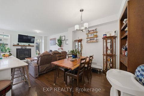 Photo 11 at 51 Robusta Lane, Nepean (Heritage Park), Ottawa