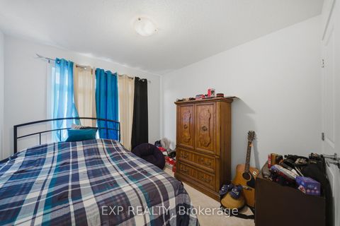Photo 14 at 51 Robusta Lane, Nepean (Heritage Park), Ottawa