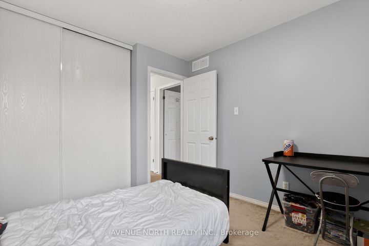 Photo 24 at 18 Castlemore Street, Nepean (Barrhaven East), Ottawa