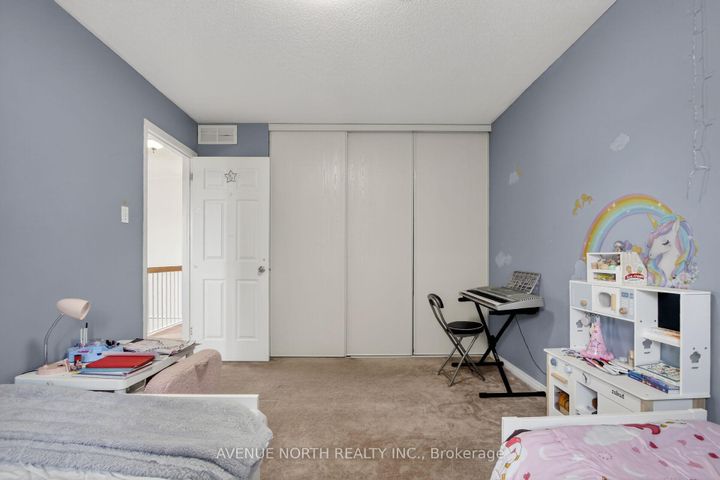 Photo 27 at 18 Castlemore Street, Nepean (Barrhaven East), Ottawa